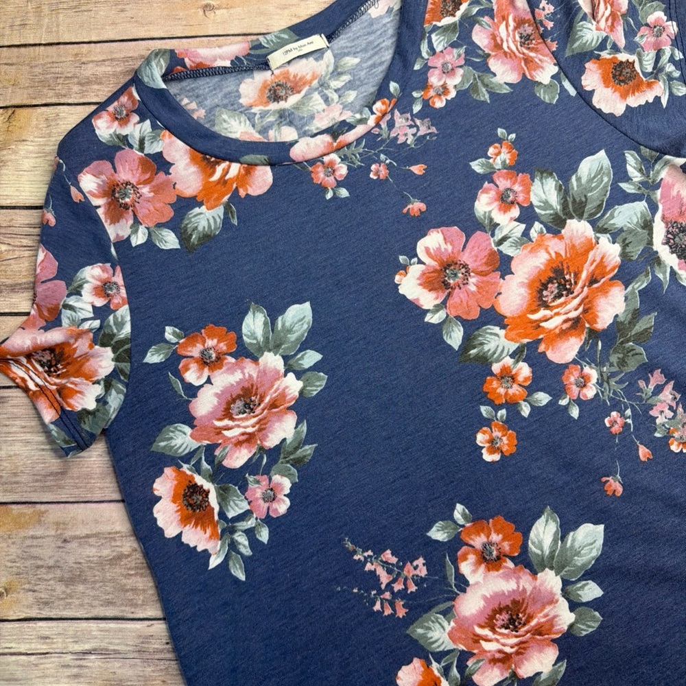 12 Pm By Mon Ami Navy Short Sleeve Scoop Neck Top with Coral Floral Print